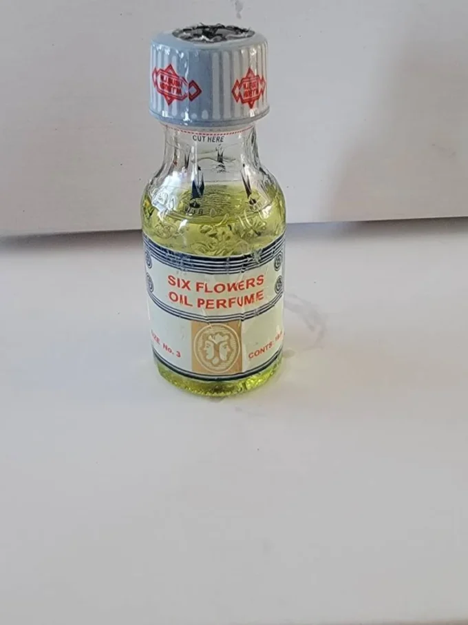 SIX Flowers Perfume oil